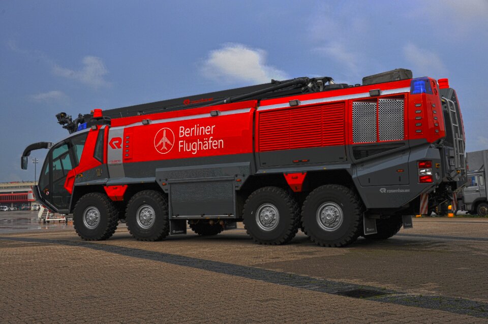 Airfield fire truck berlin panter