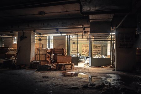 The abandoned boxes digging