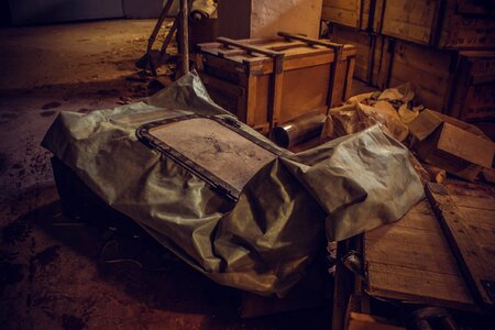 The abandoned boxes digging