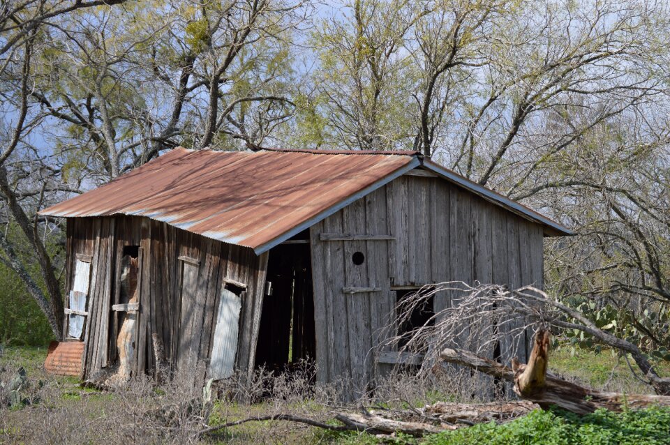 Structure frame abandoned