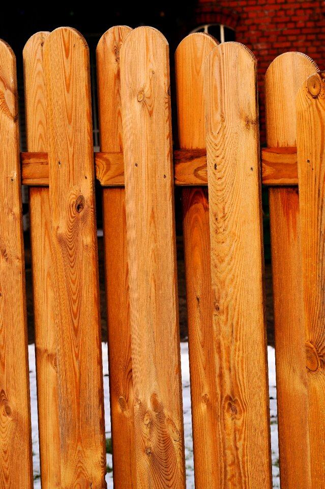 Paling demarcation battens