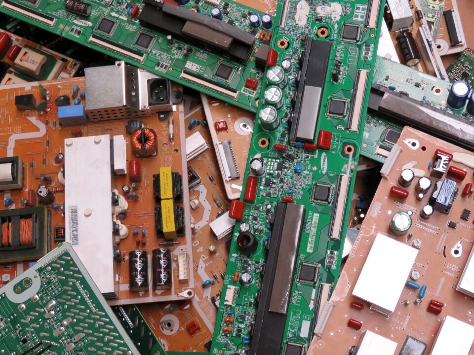 Trash electronic plates