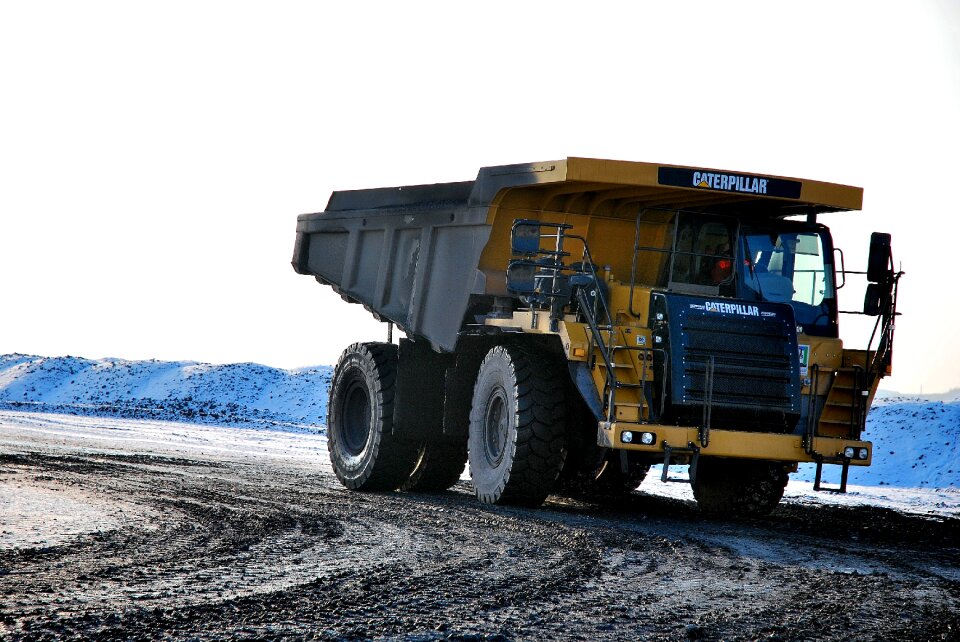 Overburden enormous vehicle