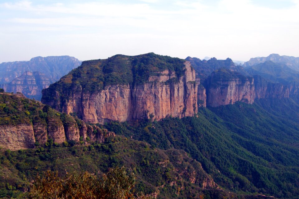 Barrier mountain land of mountains