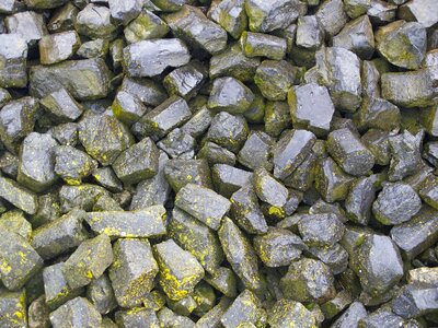 Breakwater grey yellow