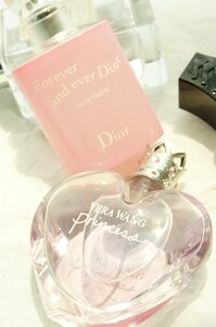 Women's gift white day