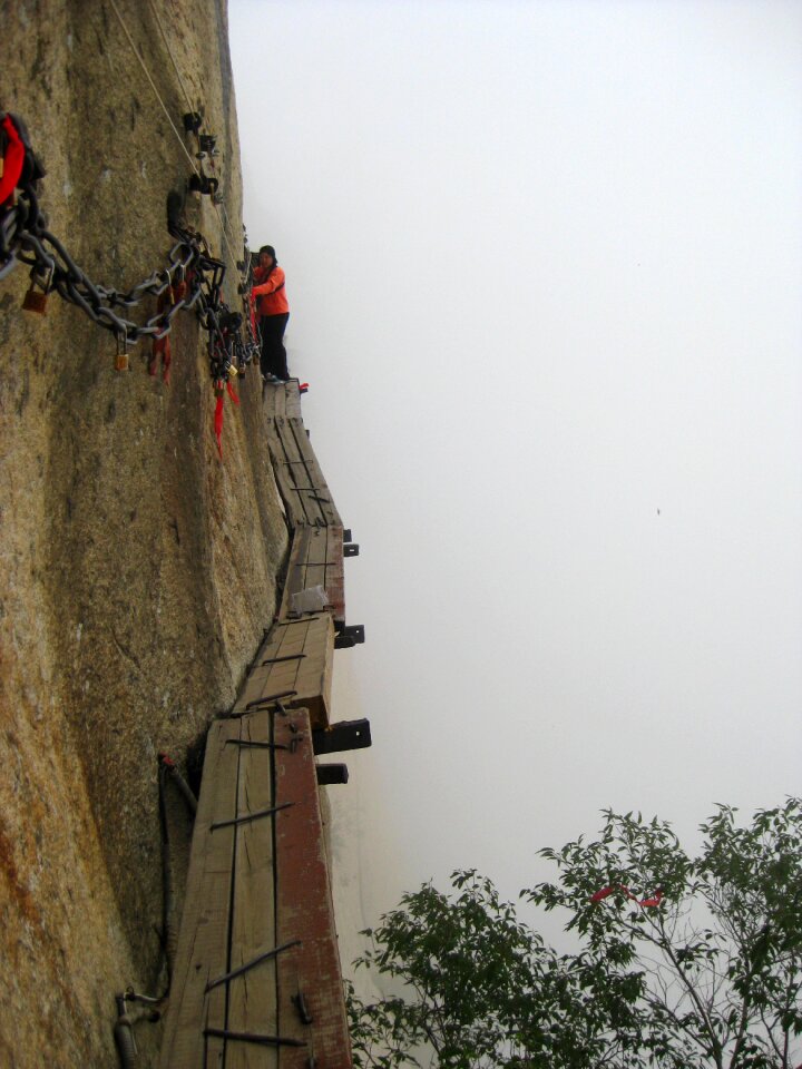 Cliff adventure china