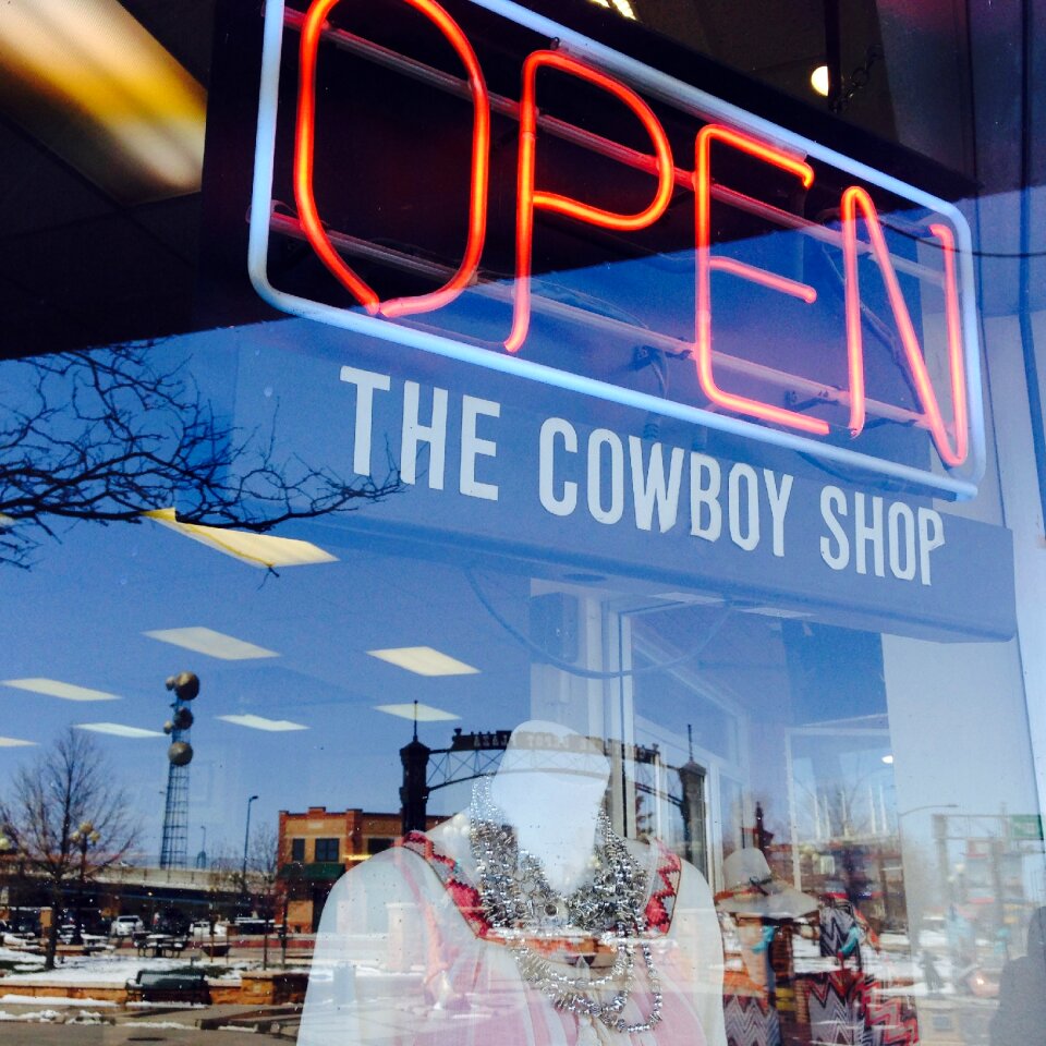 Neon open neon sign