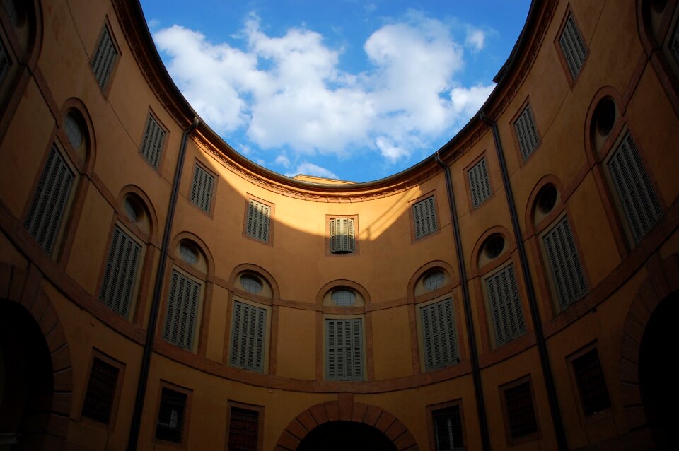 Building sky monuments
