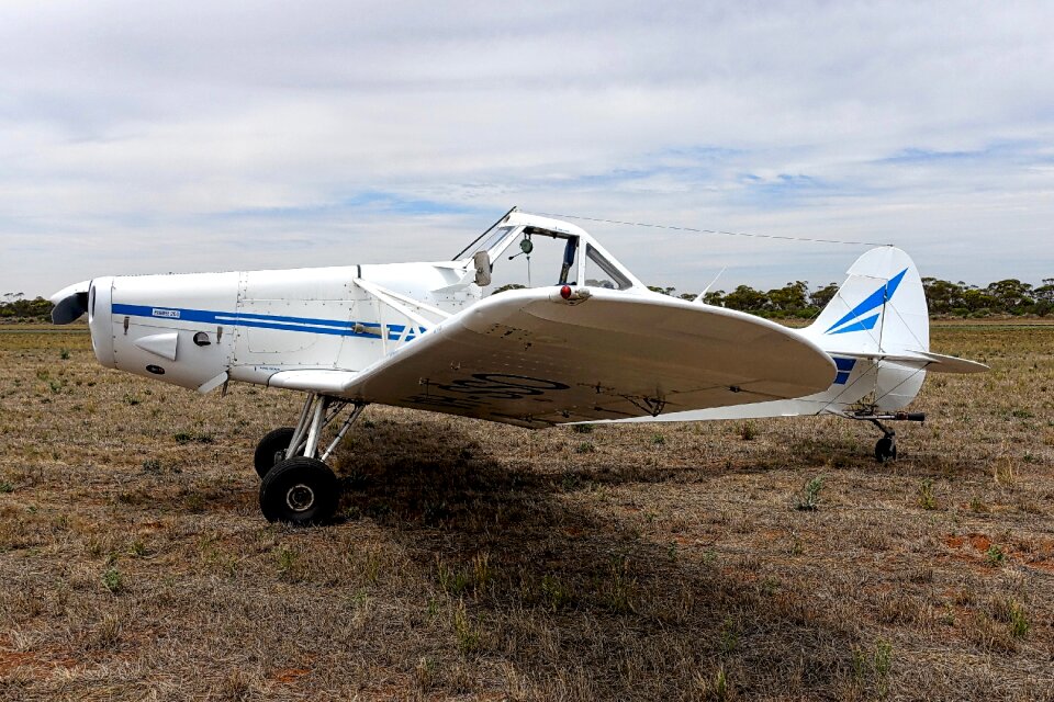 Flight plane airplane