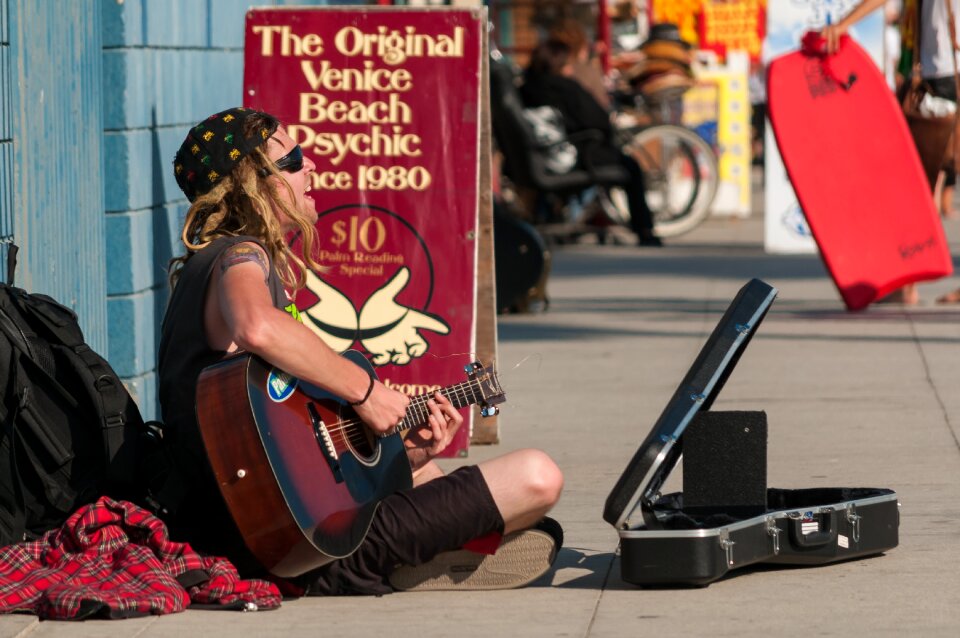 Artist musician venice beach