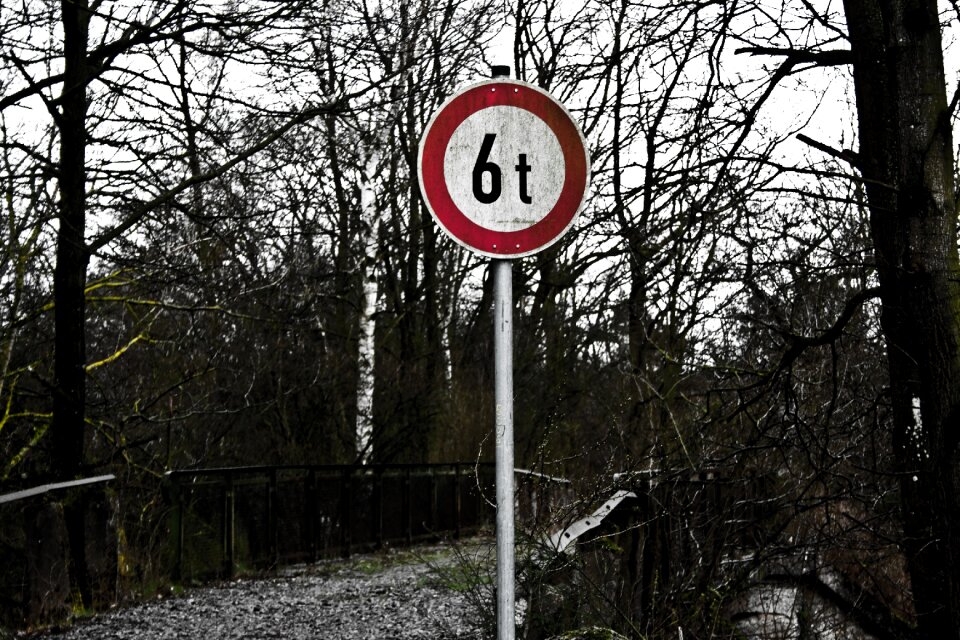 Black and white marking bridge