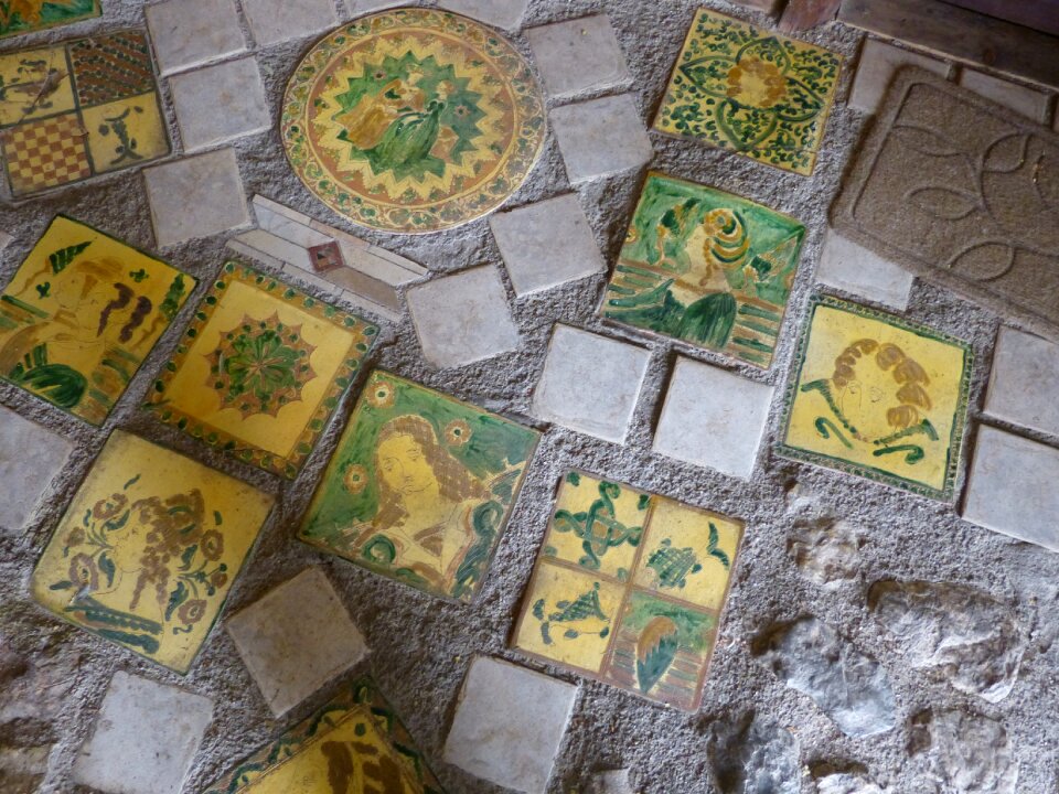 Medieval village canale di tenno