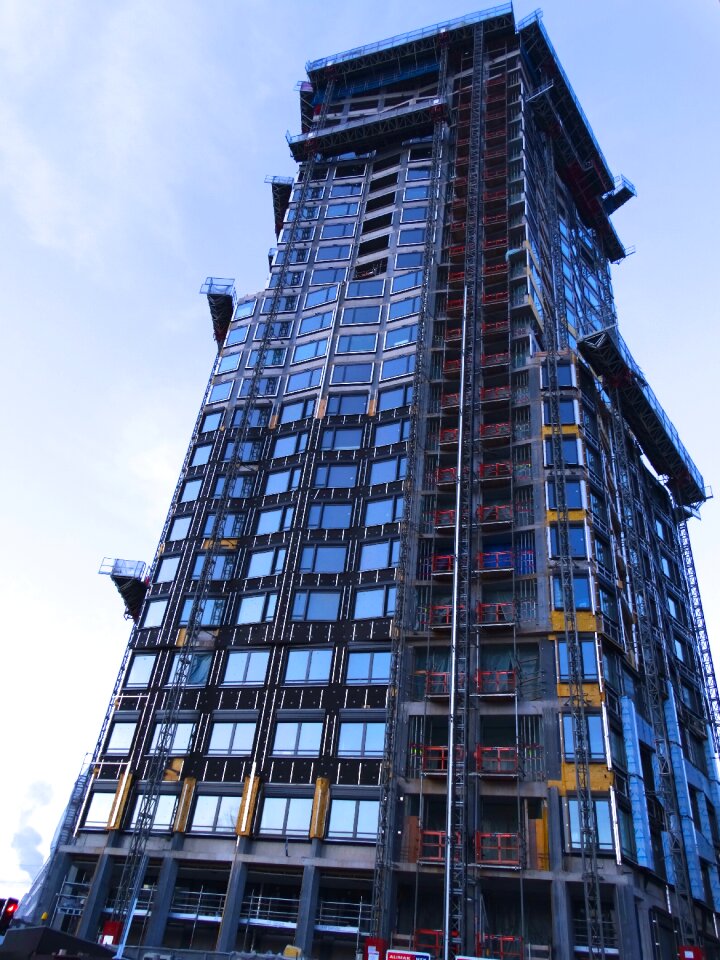 Shell skyward construction technology