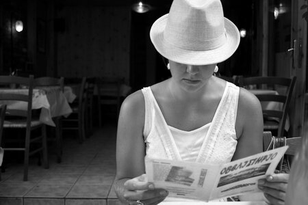 Hat menu bw