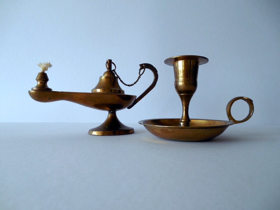 Nostalgic candlestick wick