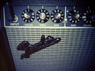 Amp tube guitar