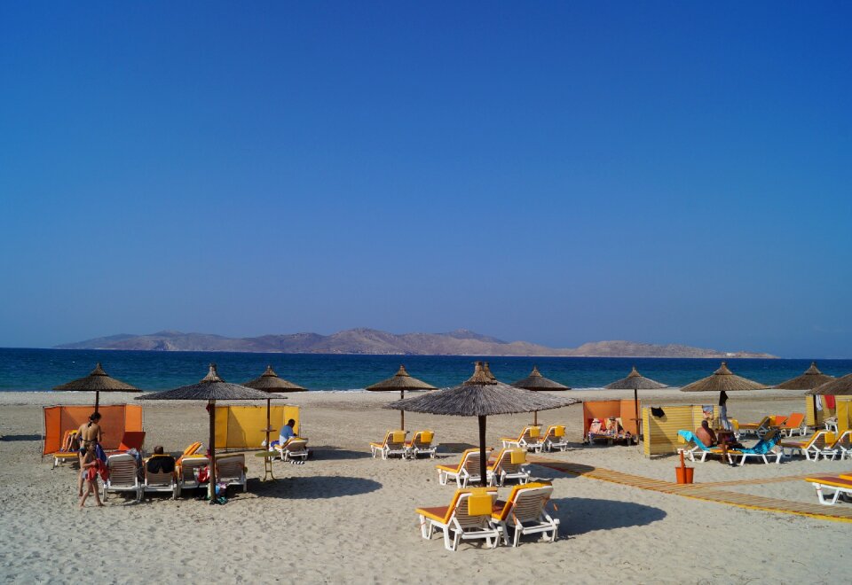 Parasol holidays sun