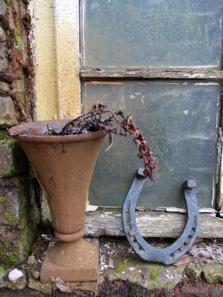 Wooden windows barn vase