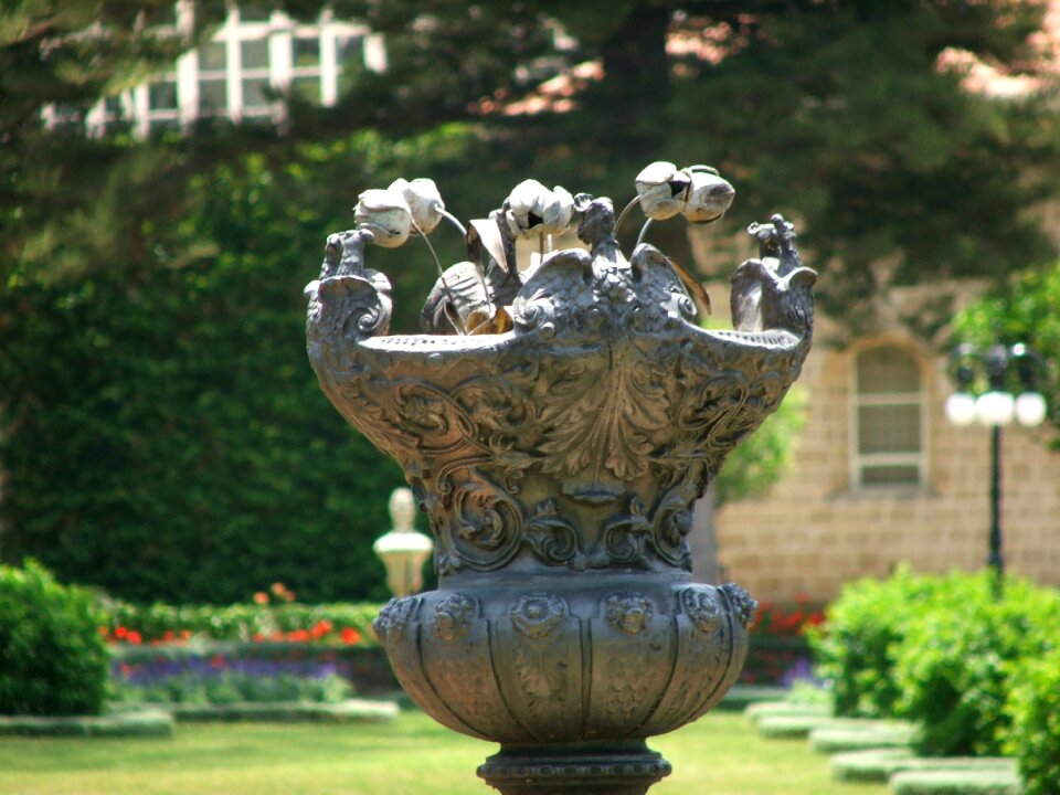 The bahá ' í faith the bahá ' í gardens religion