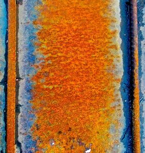 Blue metal structure