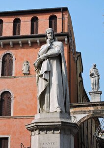 Verona monument building photo