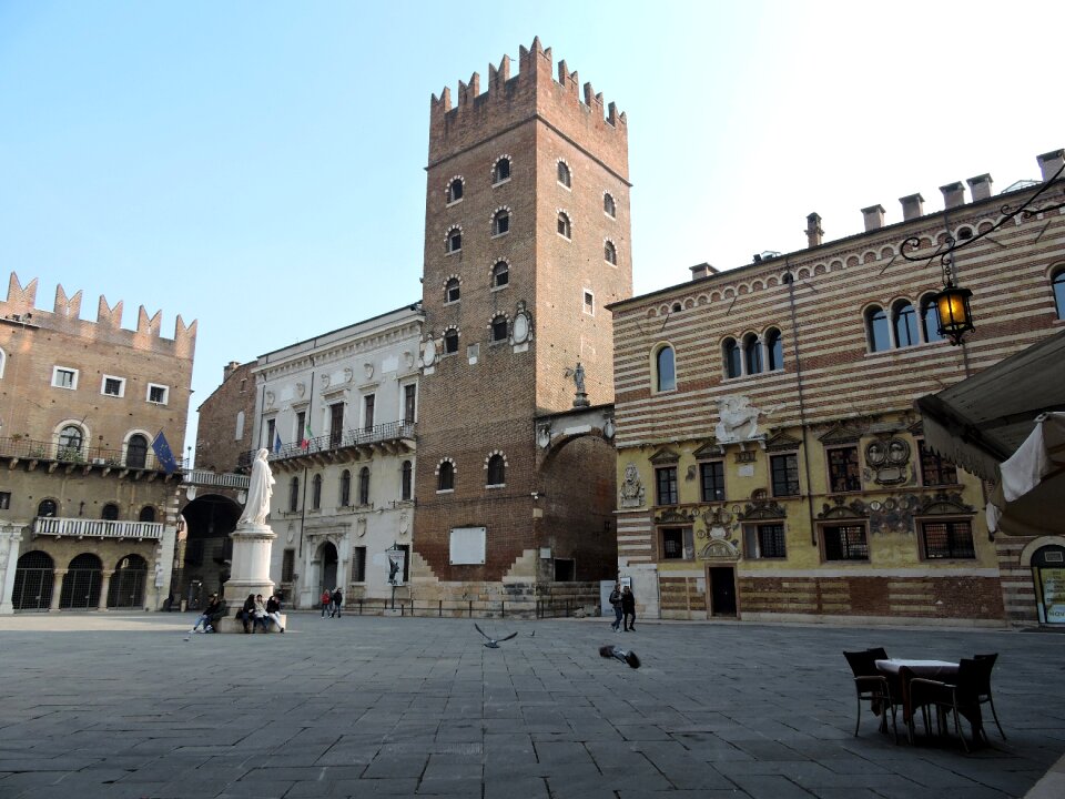 Monument building ancient