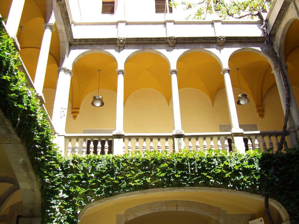 Balcony view monument
