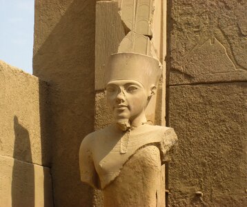 Luxor temple statue
