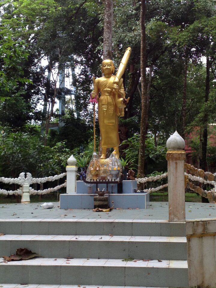 Religion chanthaburi buddha summary