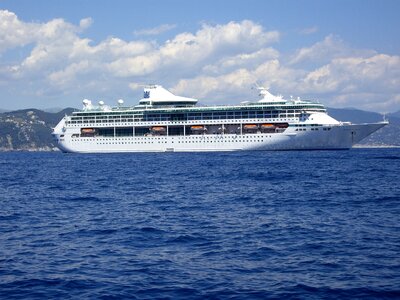 Boat luxury cruisers ships photo