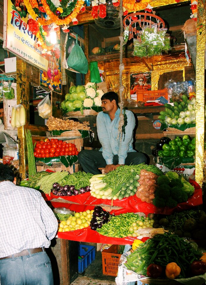 Fruits vegetables market