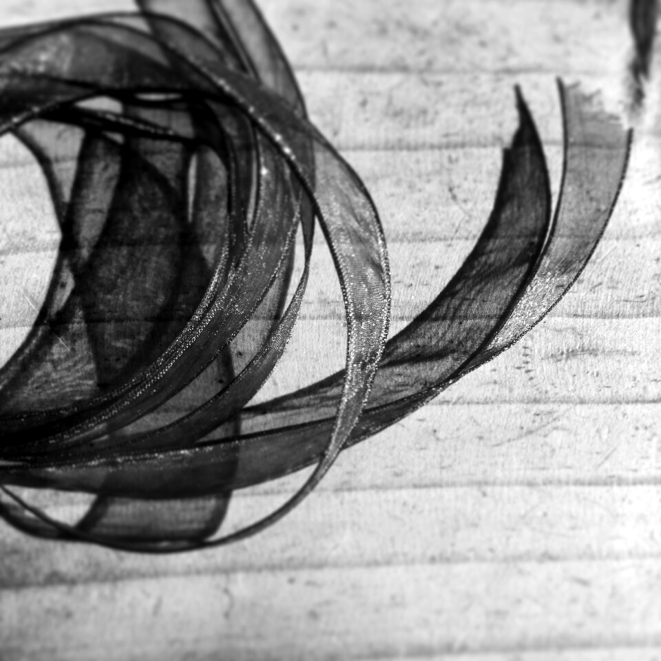 Black and white line shadow