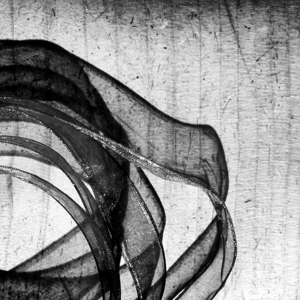 Ribbon black and white shadow