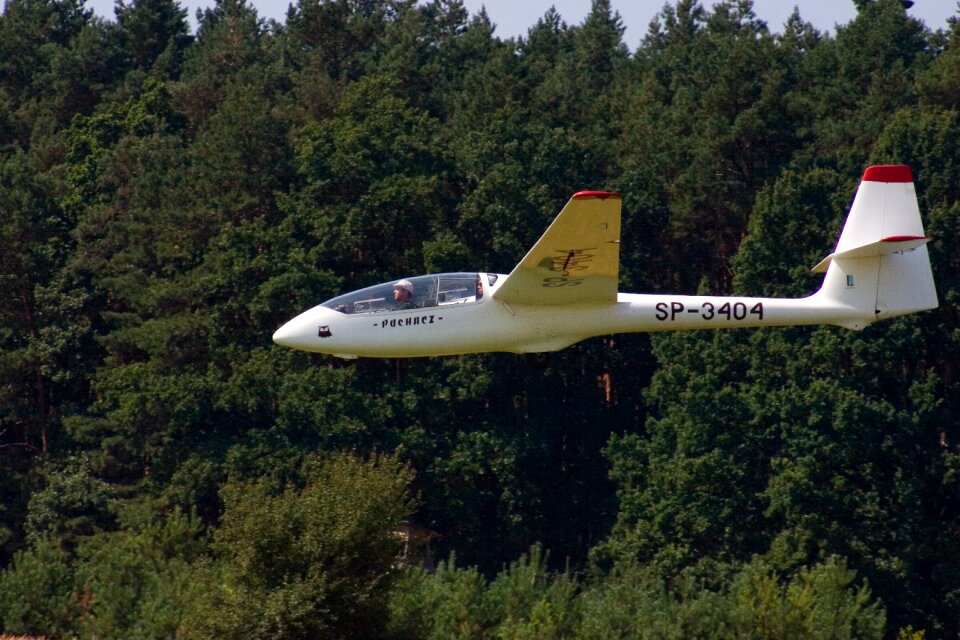 Flying landing glide