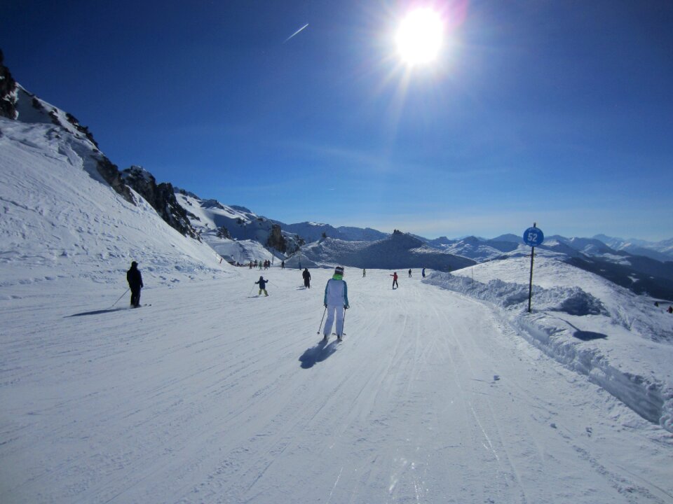 Alpine ski run sun