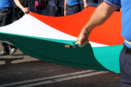 Flag italy hands