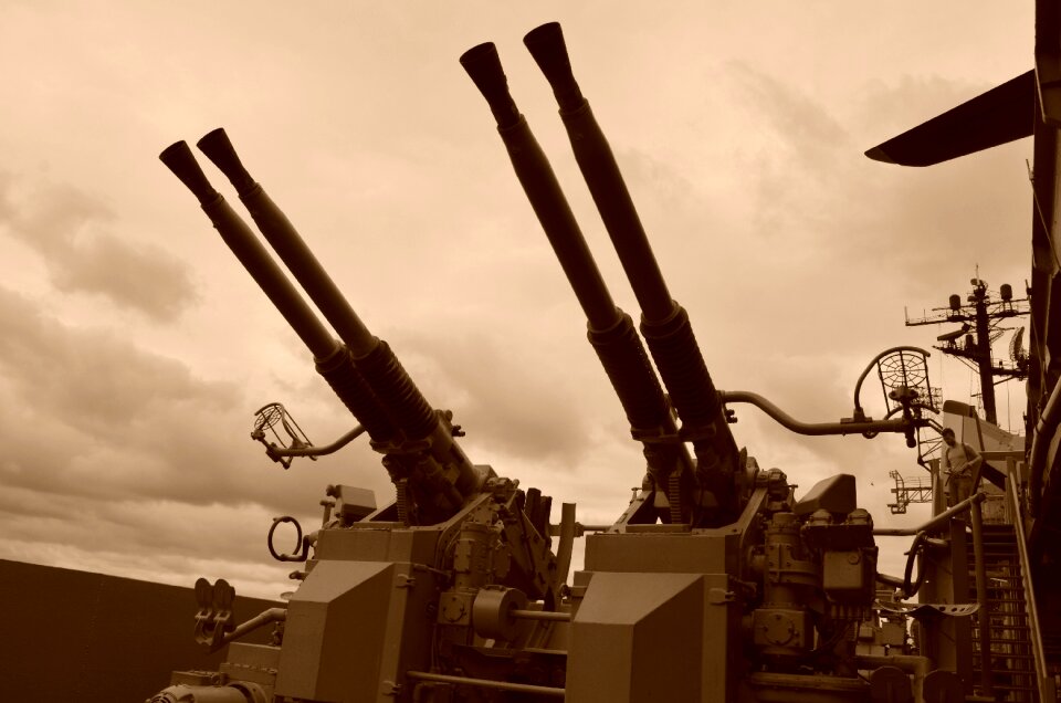 Cannons threat intimidate