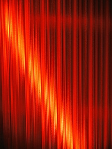 Red red shimmer reflection