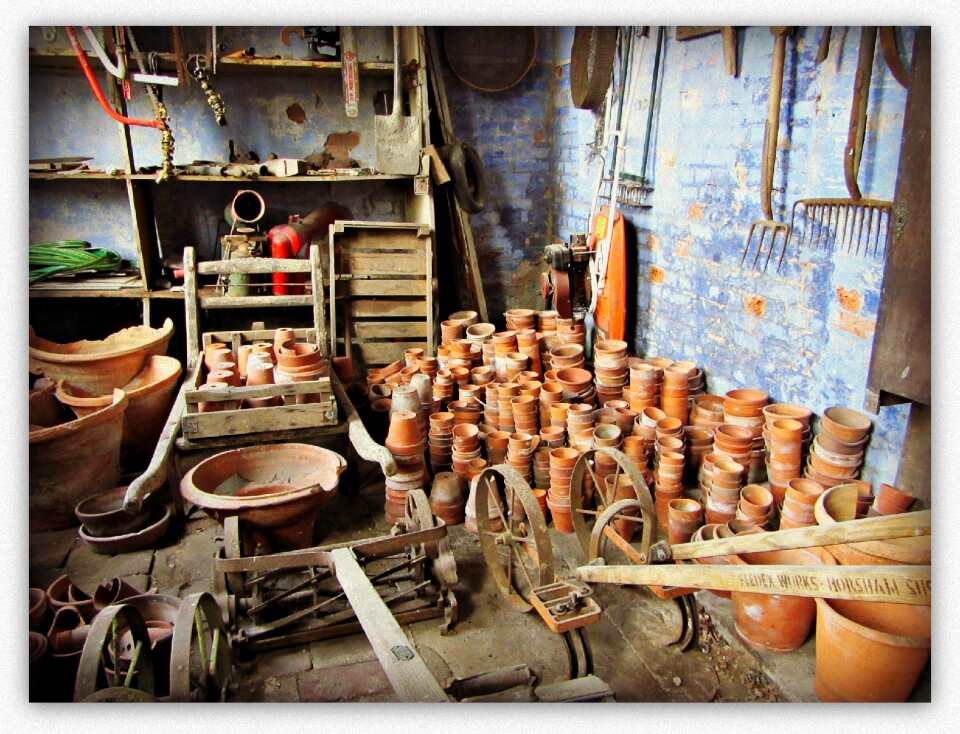 Shed potting