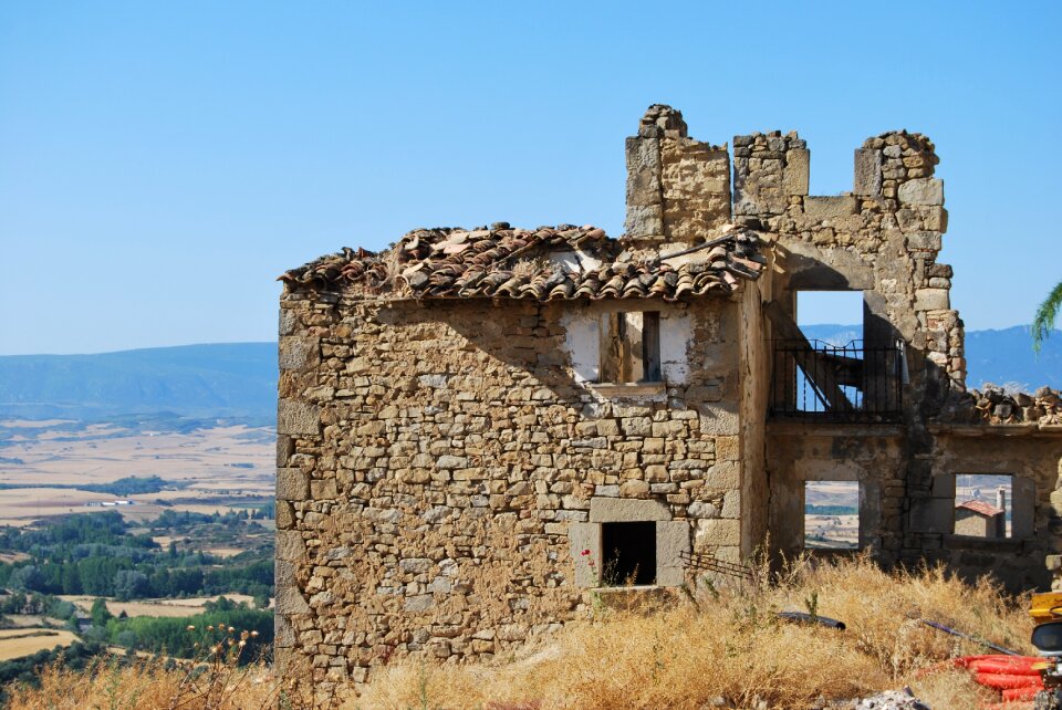 Ruins huesca people