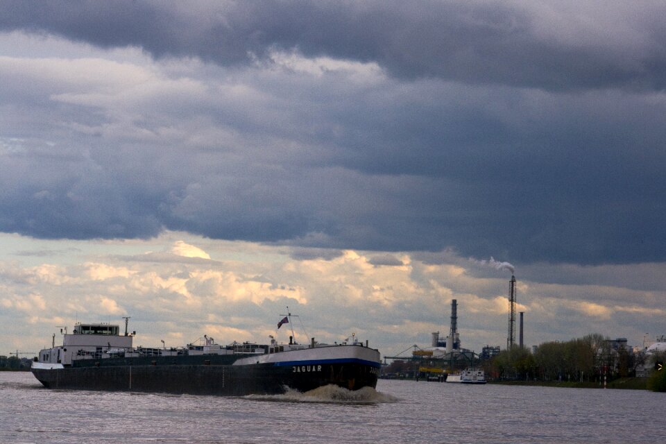Ship shipping germany