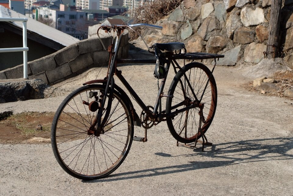 Bike wheels modern