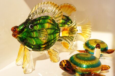Decorating creative fish
