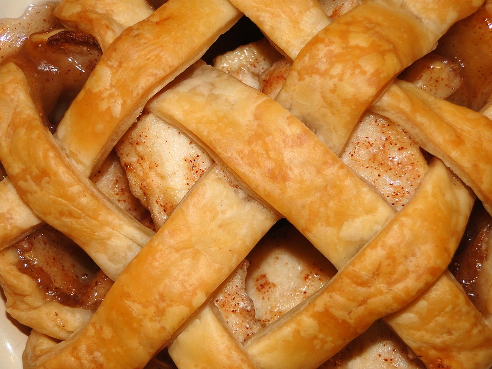 Flaky crispy apple pie