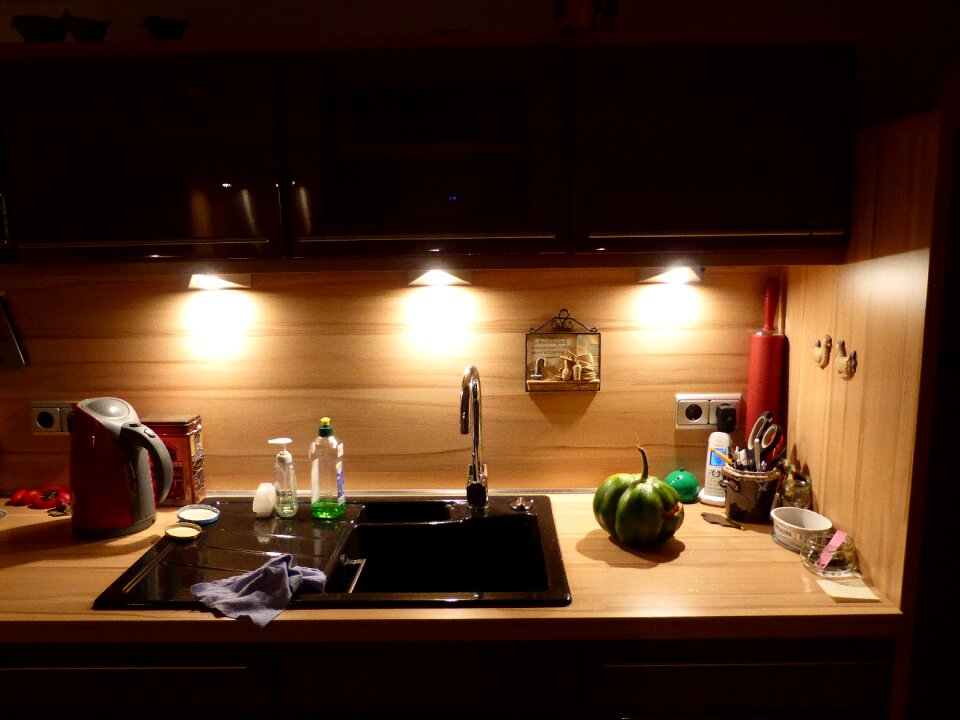 Küchendeko light sink