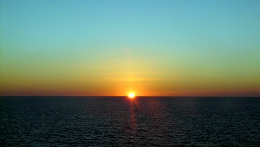 Horizon mood sea