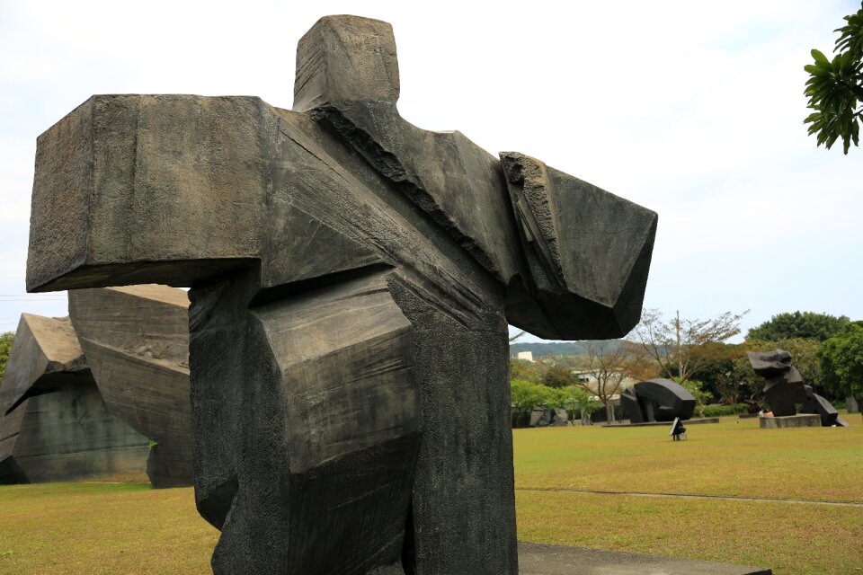 Sculpture zhu ming tai chi