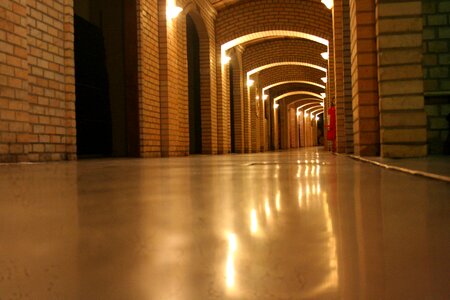 Hall path tunnel
