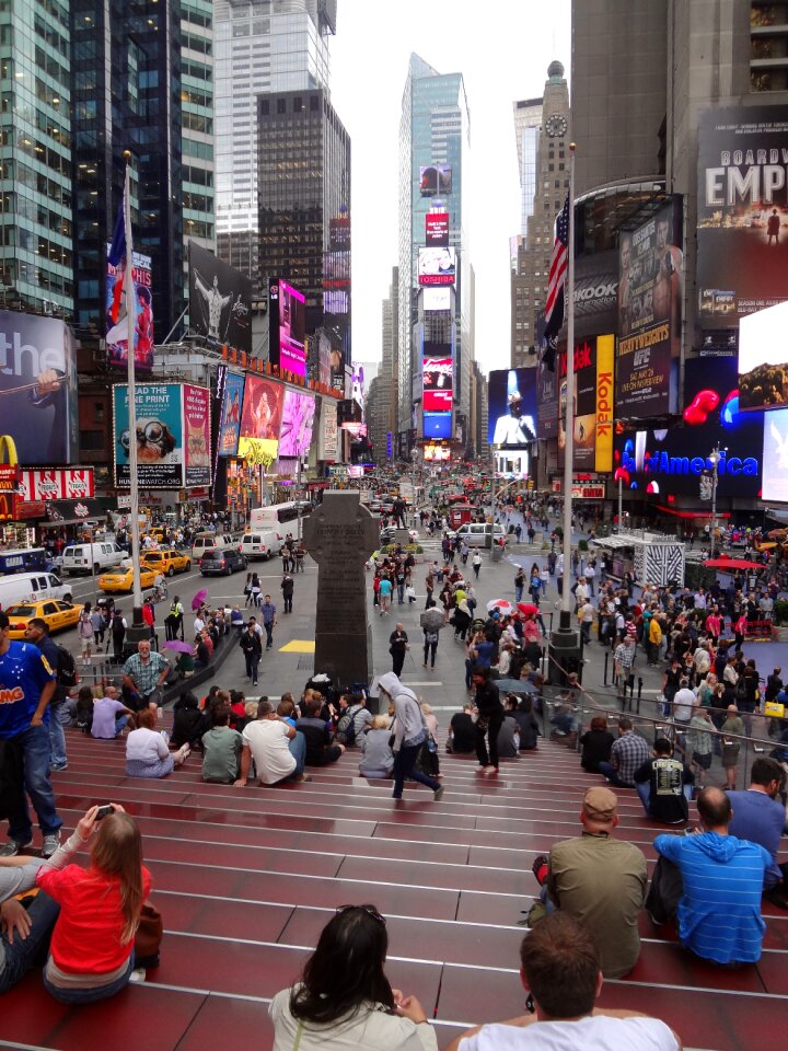 5th avenue broadway